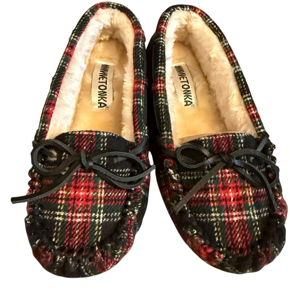 Minnetonka Women's Black & Red Plaid Moccasins w/ Faux Fur- Size 5 Wide
